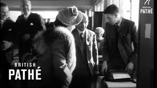 Queen At St Dunstan's (1948)