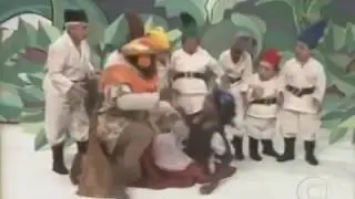 Ti&atilde;o Macal&eacute; e Marina Miranda no Balan&ccedil;a Mas N&atilde;o Cai 1982