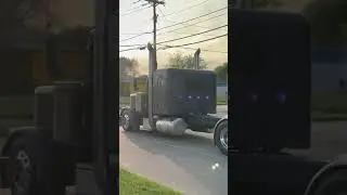 Tuned Peterbilt 379😎