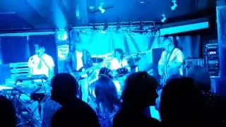 Queenesque - Seven Seas Of Rhye /In The Lap Of The Of The God's