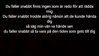 Aliammo Ft Chrippa (S&ouml;drasidan) - Faller Snabbt (lyrics)