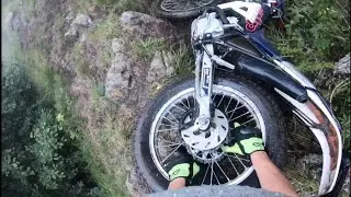 Motoalpinismo delirante in mezzo al temporale