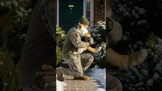 😺 🐈 Cat drops toy seeing Soldier Dad Amazing reunion moment #cat #soldier #pets