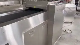 Flexo plate washing machine