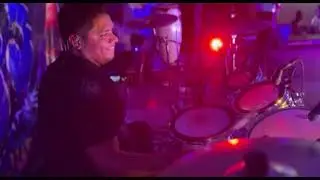 GRUPO LOGOS EVOLUTIONS DRUMCAM AMOR REAL KHYMI MARTÍNEZ