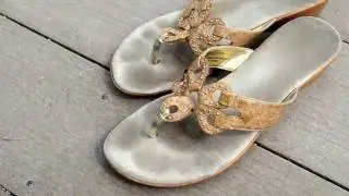 Well Worn Women's Tan Slip On Sandals with Foot Marks