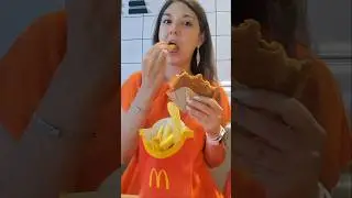 😋😋😋 #mukbang #yummy #mcdonalds #eating #food #fastfood