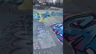 Volcano epx at skatepark #skatepark #rc # #rccars #rctruck #rcoffroad