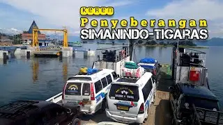 Aktivitas Pelabuhan Penyeberangan Simanindo-Tigaras dengan pemandangan yang indah