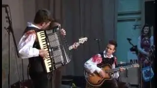 Mladi Korenjaki Die jungen Helden - Swingende harmonika