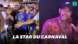 Neymar, en convalescence au Br&eacute;sil, s'amuse bien au carnaval de Rio