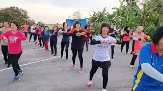 霹雳角头海边六条桥(早操)