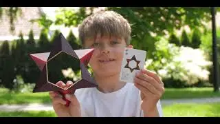 Shashibo Battle Shapes helps you become a Shashibologist! QR codes on each of the shape cards will