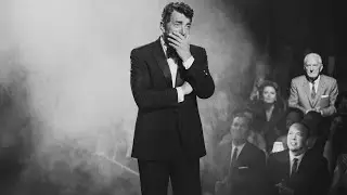 Dean Martin stopped his show for a stranger &mdash; what he whispered made 3,000 people cry