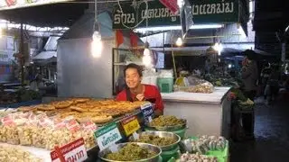 S и C посещают мастер-класс по тайской кулинарии &mdash; Часть 1: Посещение рынка