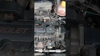 Onde ficam localizados os dois sensores de temperatura do motor do Corsa?