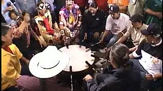 Red Bull Singers @ Tacoma Dome Powwow 2004