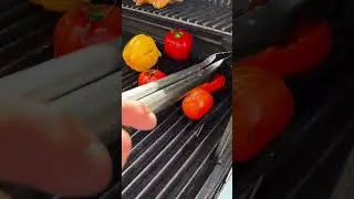 Красота гриля: стейки, овощи и огонь Grill Master)