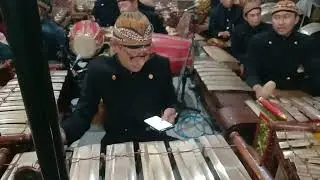 anak belajar