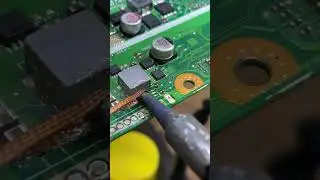How to Replace a Chip Without Damaging the Board! 🔥 #TechHack #shorts