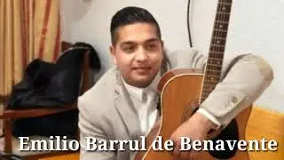 Hermano Emilio Barrul de Benavente cantando en el Zello de la Iglesia del Polígono