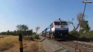 'Twin' KJM WDP4 with 9-coach Passenger :P