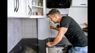Videoanleitung: K&uuml;chenr&uuml;ckwand selbstklebend - Dein DIY-K&uuml;chen-Upgrade