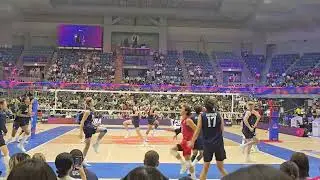 USA volleyball players warming up
