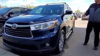 2016 Toyota Highlander XLE AWD 8-Pass with Cross Bars and Running Boards! Stock # 34566A