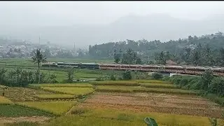 SPOT KERETA API PALING INDAH DI KB GARUT 