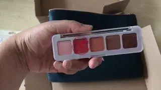 Birchbox Subscription unboxing December 2019 with discount link below!