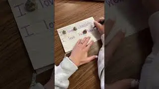 teacher tip for for a first grade writing lesson! 🍫