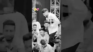 G khan reactions singing &hearts;️