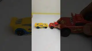 Disney Pixar Cars Review, Cruz Ramirez, Cars 3 #toys #mcqueen #mcqueencars #mcqueentoys #disneycars