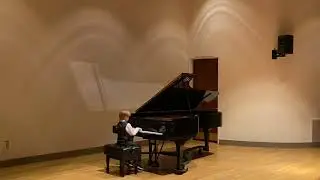 Myles Cole performs Frere Jacques.