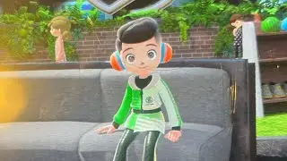 Снова играю в футбол в рамках Switch Sports.