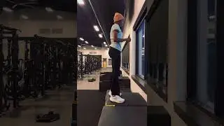 Explosive power, focus, and consistency. Every jump is progress. 🧠💥 #runner #shots #viral