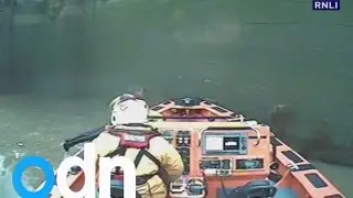 Dramatic moment unconscious woman is rescued from River Thames