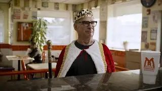 The king of Chicago pops in to quench his thirst