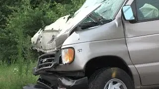 Middletown train crash: Woman dies, 9 kids hurt after Bible school van goes through railroad safety
