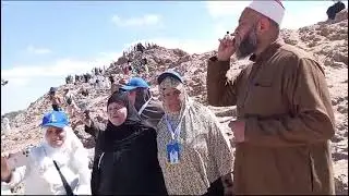 من جبل أحد. بالمدينة المنورة على ساكنها أفضل الصلاة والسلام.