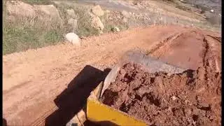 Hanomag Barreiros R 545 con la trailla en Titaguas provincia de Valencia