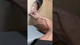 Veiny Calves 😤💥🤯⚡🔥 #veincheck #motivation #veins #aesthetic #legs