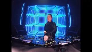 A Happy blend of pop Miami bass and Disco - Funk House  Mix at Tokyo AtomShinjuku