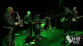 Blues: 3/4 Band and Feather and Flask