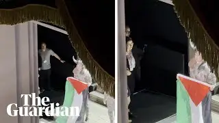 Palestinian flag held up on stage at Royal Opera House