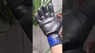 Poker Infinity 3mm #goalkeeper #shortes #glove #shortvideo #short #gloves #goleiro #golero #futbol