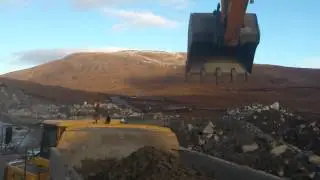 JCB JS 145 LC Loading Volvo A30