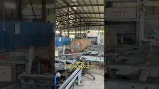 Fully automatic horizontal bandsaw machine with log loading deck #sawmill #machine #bandsawmill