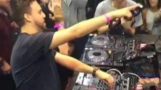 Techno Live Sets ha a&ntilde;adido un v&iacute;deo nuevo Maceo Plex opening set
